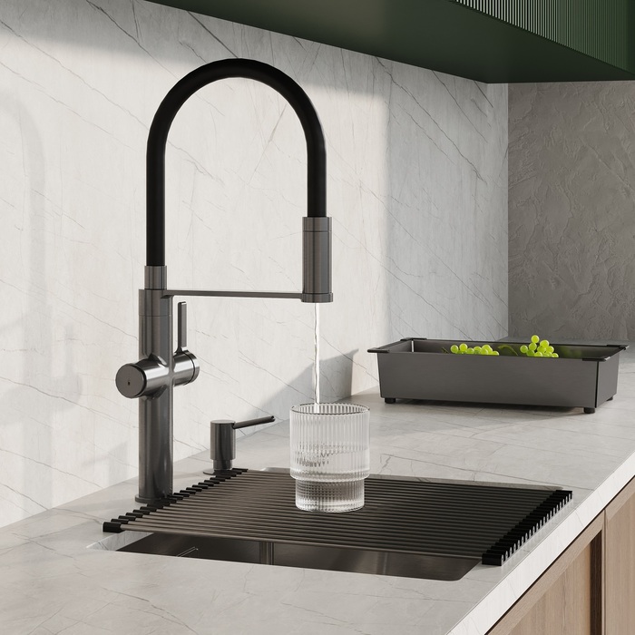 Фото товара на маркетплейсе yandex Смеситель для кухни с каналом для фильтрованной воды и гибким изливом  IDDIS Ikon IKNGMFFi05 графит